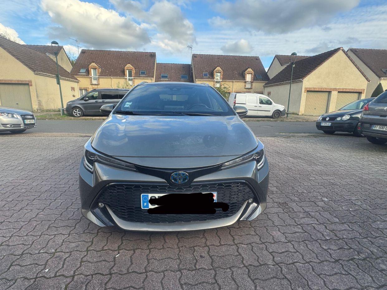 Toyota Corolla 2022 hybride Vente de véhicules d'occasion à Neuilly-sur-Marne